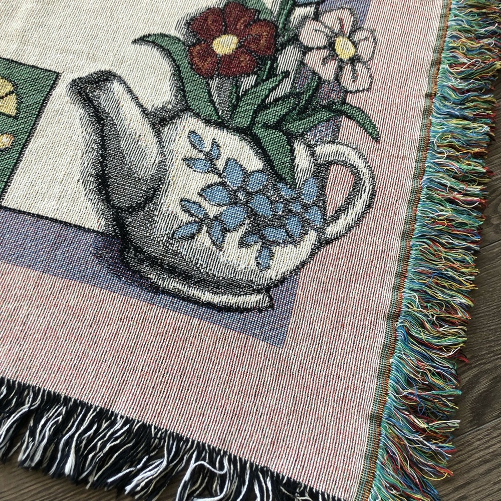 Vintage Woven Fringed Blanket - Picture 2 of 4
